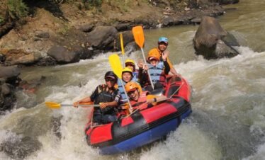 Paket Rafting Cisadane Bogor