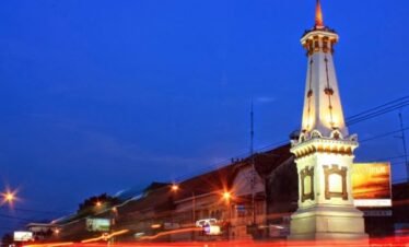 https://visitingjogja.jogjaprov.go.id/en/wp-content/uploads/2020/11/tugu-jogja.jpg